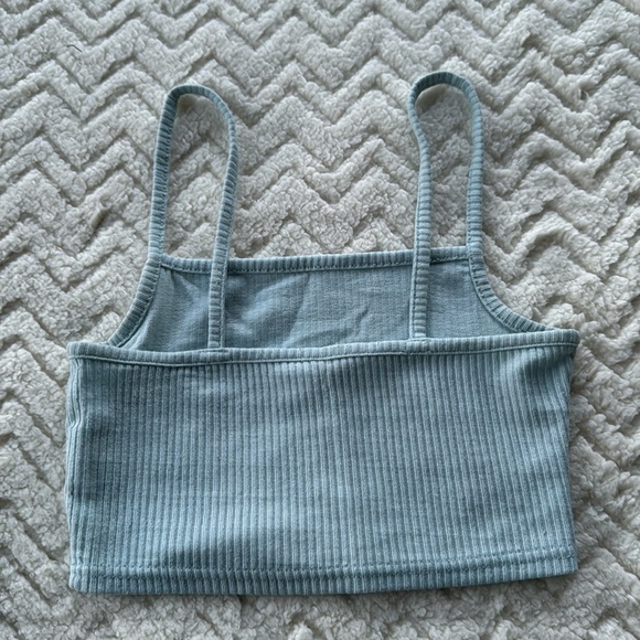 ☀️Donating Soon☀️Divided H&M Crop Top Size S - Picture 4 of 4
